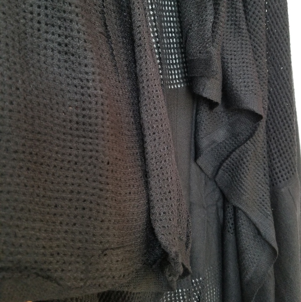 BLACK OPEN FRONT LONG VEST - Picture 4 of 4